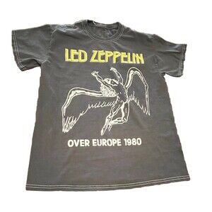 Men’s Size Small Led Zepplin Over Europe Graphic Band Tee